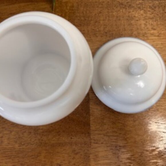 Vintage Avon Milk Glass Apothecary Jar Bird Floral Motif Lidded Container - Picture 5 of 6